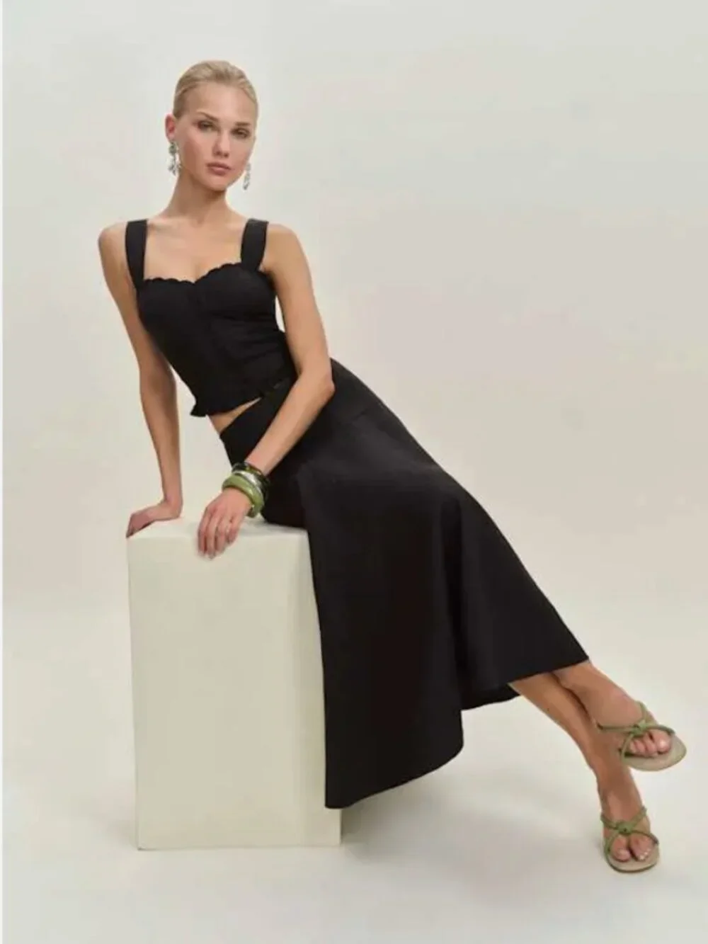 Reformation Anatolia Linen Two Piece Set Black - Size 2